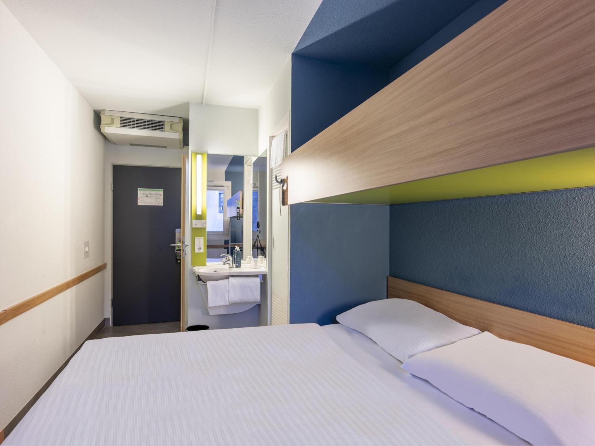 B&B Hotel Mannheim-Friedrichsfeld Esterno foto